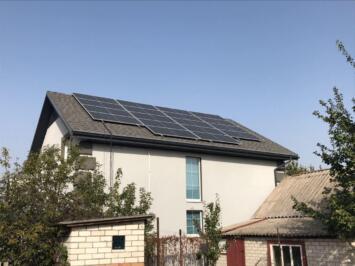 Командой Solar Garden были реализованы Автономные солнечные станции: для частного дома, а также для складских помещений 2