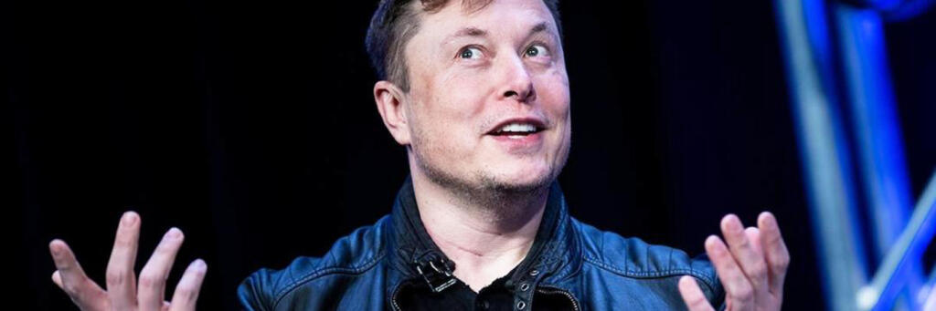 Илон Маск передал Украине солнечные панели Tesla Powerwall